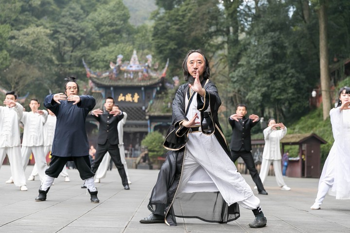 Lưu Tuy Tân là chưởng môn phái Thanh Thành