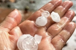 Hà Nội và các tỉnh ở miền Bắc xuất hiện mưa đá, liệu có bất thường?