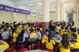 Thịt lợn bệnh "tuồn" vào nhiều trường mầm non, tiểu học ở Hà Nội: Lỗ hổng giám sát