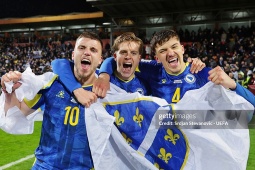 46 anh hào giành vé dự World Cup: Bosnia "đá bay" Italia, Gyokeres gieo sầu Lewandowski