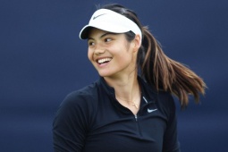 Nóng nhất thể thao tối 1/4: Mỹ nhân Raducanu bỏ giải vì bị ốm