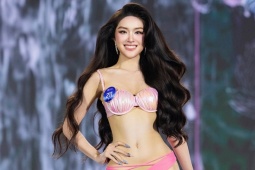 Phan Phương Oanh tập gym 5 buổi mỗi tuần giữ eo 61 cm