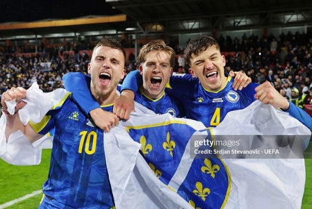 47 anh hào giành vé dự World Cup: Bosnia "đá bay" Italia, Gyokeres gieo sầu Lewandowski