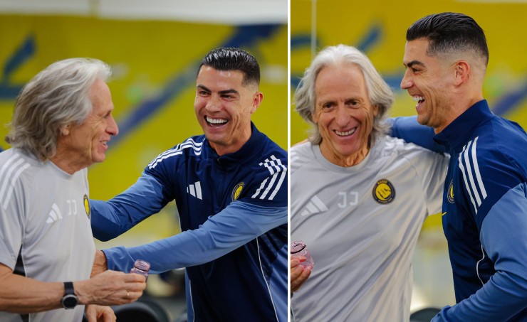 Ronaldo cười đùa vui vẻ với HLV trưởng Al Nassr, Jorge Jesus