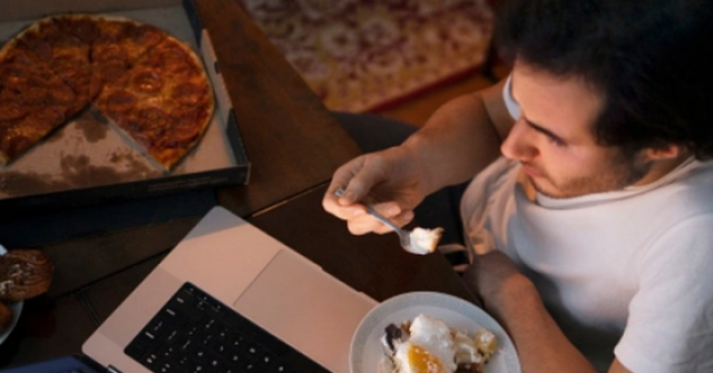 Vì sao người trẻ khỏe mạnh vẫn đột tử? Câu trả lời khiến nhiều người giật mình