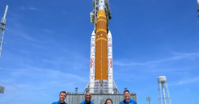 Nhiệm vụ Mặt Trăng Artemis 2 và những kỷ lục lần đầu