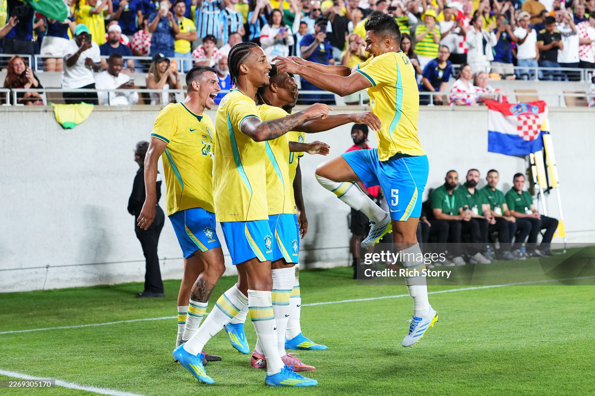Trực tiếp bóng đá Brazil - Croatia: Martinelli ấn định chiến thắng (Hết giờ) - 4