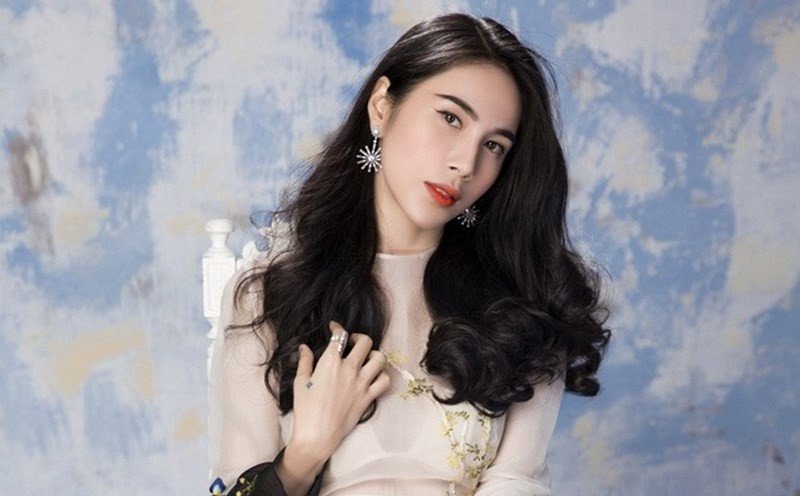 Thủy Tiên, Bích Phương từng vướng ồn ào hát nhép.