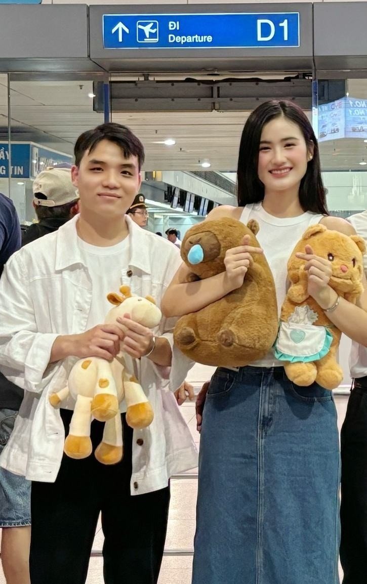 Anh Kiệt luôn đồng hành cùng bạn gái bao năm qua.