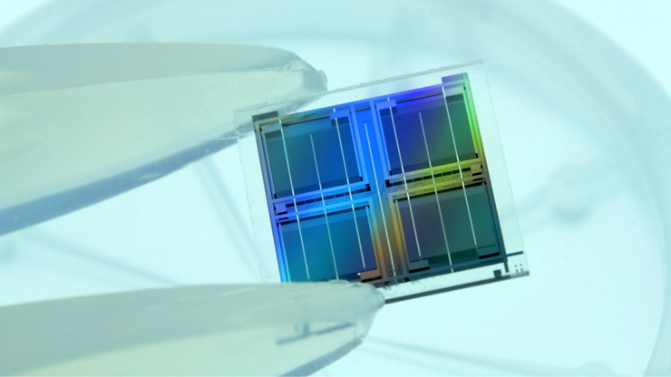 Pin mặt trời Tandem đã đạt hiệu suất 32,76%.