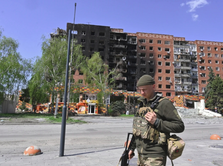 Ukraine đánh thẳng “mắt thần” phòng không Nga, mở hành lang tấn công sâu hậu cứ - 1