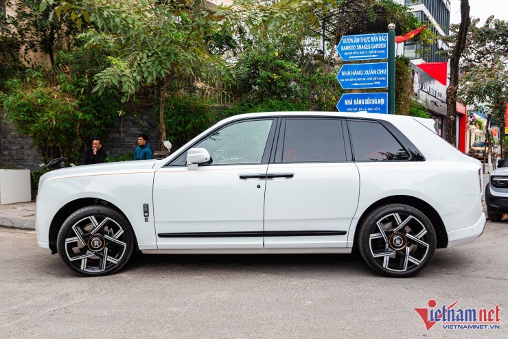 Đi 500km, đại gia Hà Nội bán xe siêu sang Rolls-Royce Cullinan 2025 lỗ tiền tỷ - 2