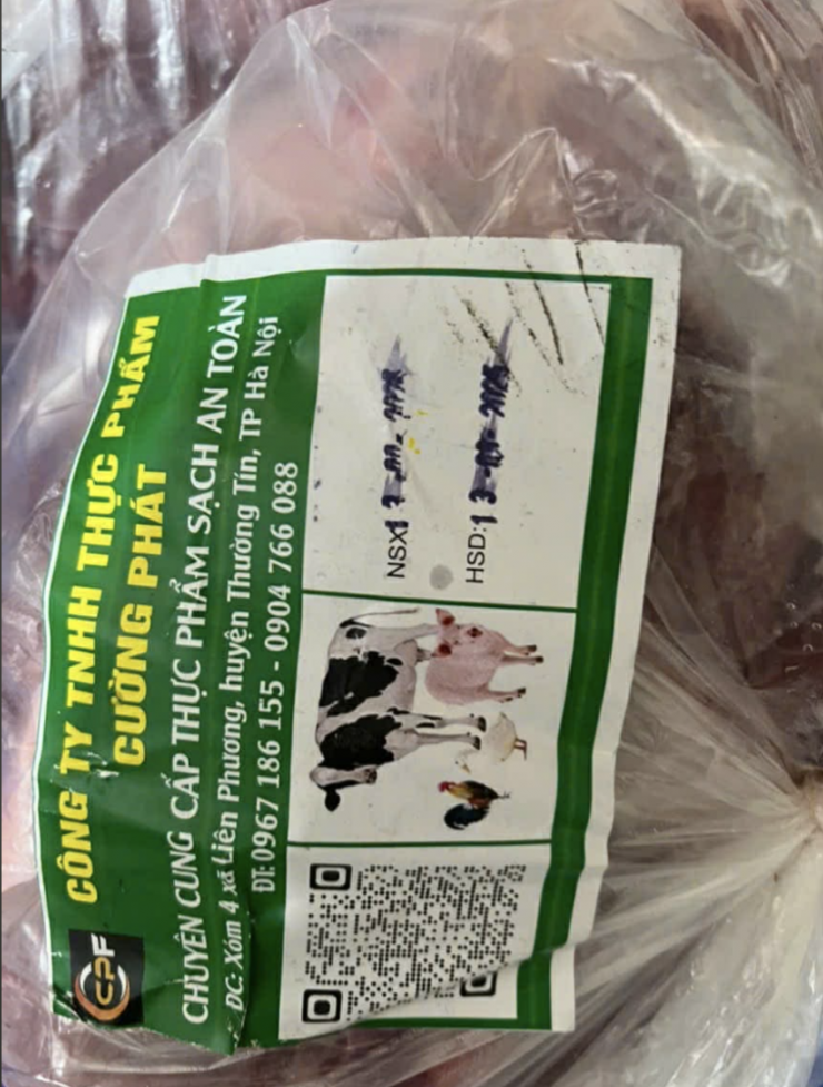 Phụ huynh trường sử dụng thịt lợn Công ty Cường Phát: "Chúng tôi trực tiếp ngửi từng miếng thịt, căm phẫn quá" - 1