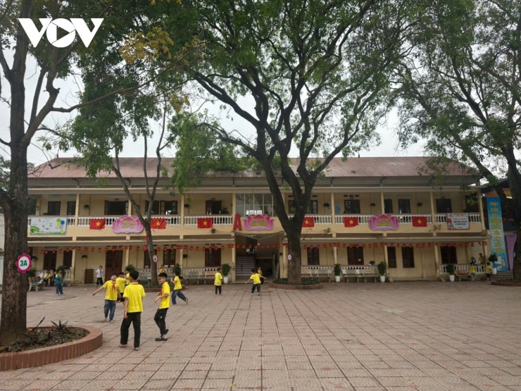 Các trường học trên địa bàn tỉnh Bắc Ninh có liên quan đến suất ăn bán trú của Công ty CP Dịch vụ Suất ăn Công nghiệp Hà Nội đã khẩn trương có báo cáo giải trình sự việc với cơ quan chức năng và phụ huynh học sinh