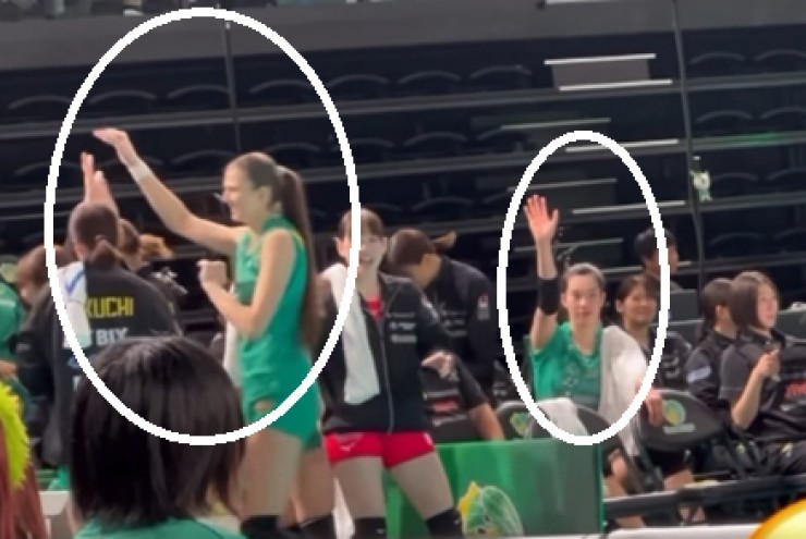 Thanh Thúy thể hiện quyền lực "mềm" ở bóng chuyền Nhật, đồng đội phải "xin lỗi"