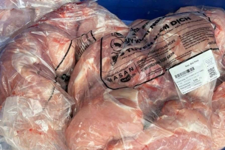 Phụ huynh đề nghị làm rõ thông tin bếp ăn trường học nào đã tiêu thụ lợn bệnh