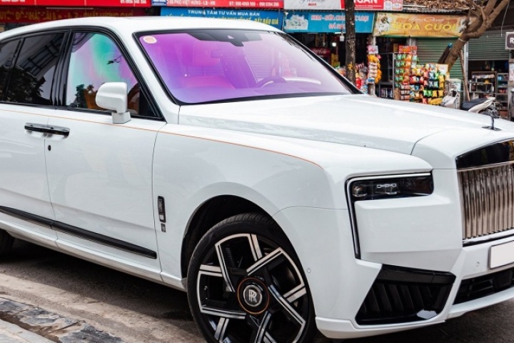 Đi 500km, đại gia Hà Nội bán xe siêu sang Rolls-Royce Cullinan 2025 lỗ tiền tỷ