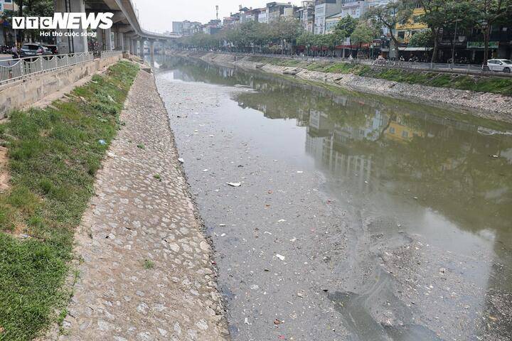 Sau 6 tháng hồi sinh, dòng 'sông chết' ở Hà Nội thay đổi ra sao? - 9