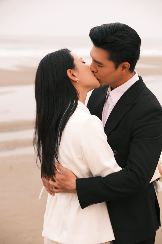 Ảnh sao 2/4: Hồng Nhung được khen đi chợ cũng sành điệu - 6