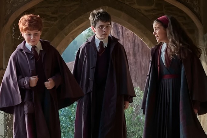 Ba diễn viên nhí đóng vai bộ ba phép thuật Ron Weasley, Harry Potter và Hermione Granger trong bản truyền hình sắp ra mắt.