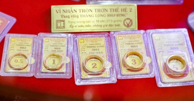 Nhà đầu tư cá nhân rút vốn khỏi vàng, đổ tiền s...