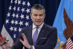 Bộ trưởng Chiến tranh Mỹ bị nghi mua cổ phiếu vũ khí trước chiến dịch tấn công Iran