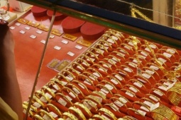 Giá vàng hôm nay, 2-4: Tiếp tục tăng mạnh