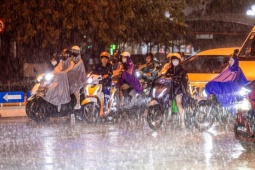 Miền Bắc sắp đón thêm đợt không khí lạnh, nguy cơ dông lốc kèm mưa đá và sấm sét