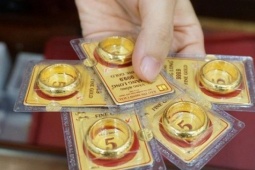 Chốt giá vàng hôm nay ngày 2/4 quay đầu giảm cực mạnh