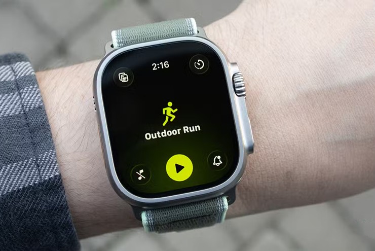 Thay vì chi tiêu vào iPhone mới, người dùng có thể mua iPhone cũ và thêm một ít phụ kiện nhờ số tiền tiết kiệm được.