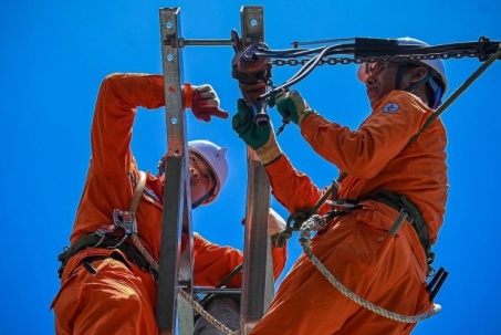 Nhu cầu sử dụng điện toàn quốc lần đầu đạt trên 1 tỷ kWh trong năm 2026