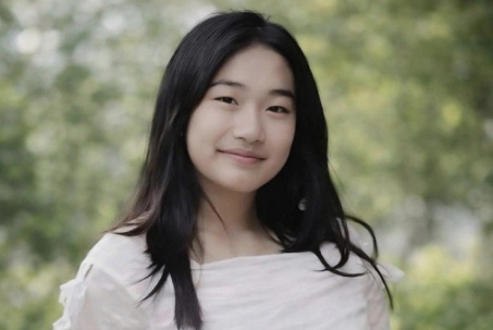 Người cha ở Đồng Nai mang ảnh con gái mất liên lạc gần 1 tháng đến TPHCM rong ruổi tìm kiếm