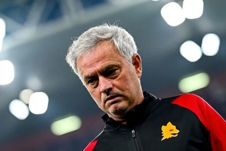 Gattuso & Buffon chia tay ĐT Italia, bất ngờ khả năng Mourinho được bổ nhiệm