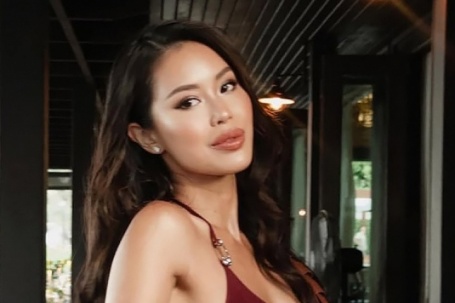 Tiên Nguyễn được khen mặc đầm nghìn đô 'đẹp hơn người mẫu'