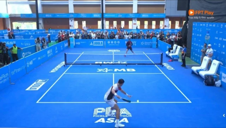 Pha bóng quyết định mang tới chiến thắng cho Hoàng Nam đang gây tranh cãi lớn. Ảnh chụp màn hình