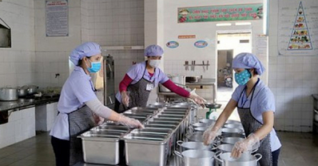 Hôm nay, kiểm tra đột xuất hệ thống bếp ăn trường học tại Hà Nội và Ninh Bình
