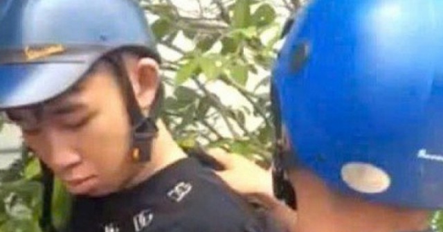 Nam sinh ở Đồng Nai đang đi trên đường thì bất ngờ bị đâm trọng thương