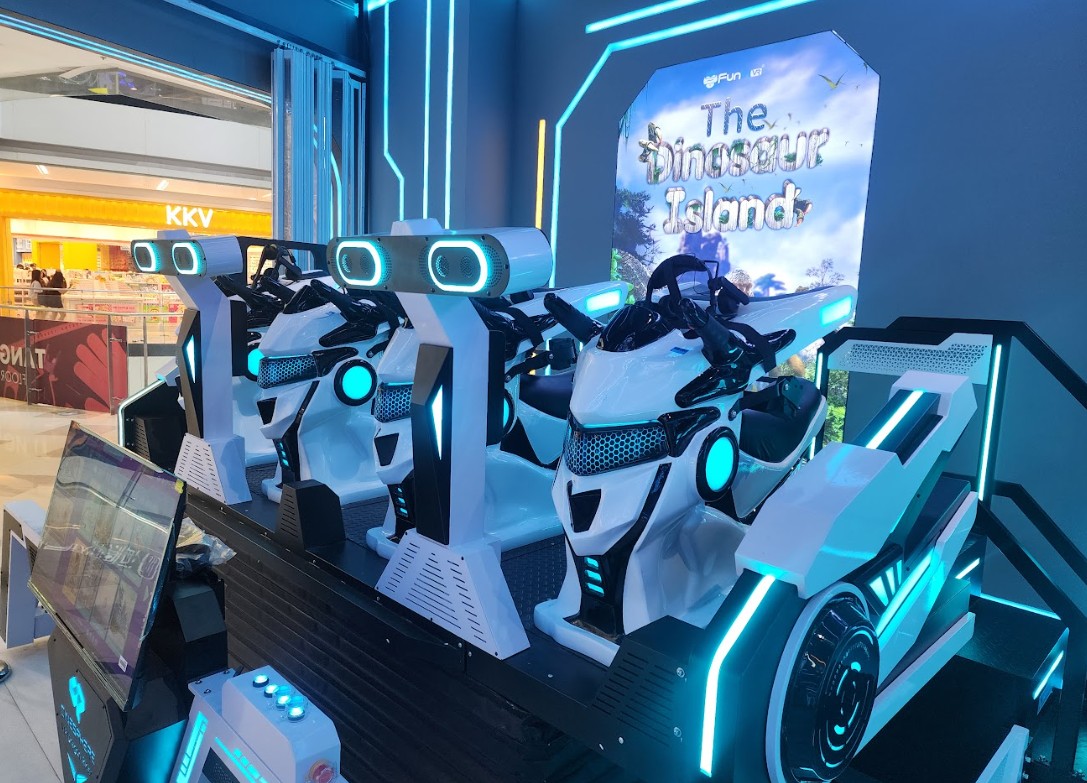 Bạn cũng có thể chơi các game nhập vai VR với công nghệ hiện đại tại Cinesphere