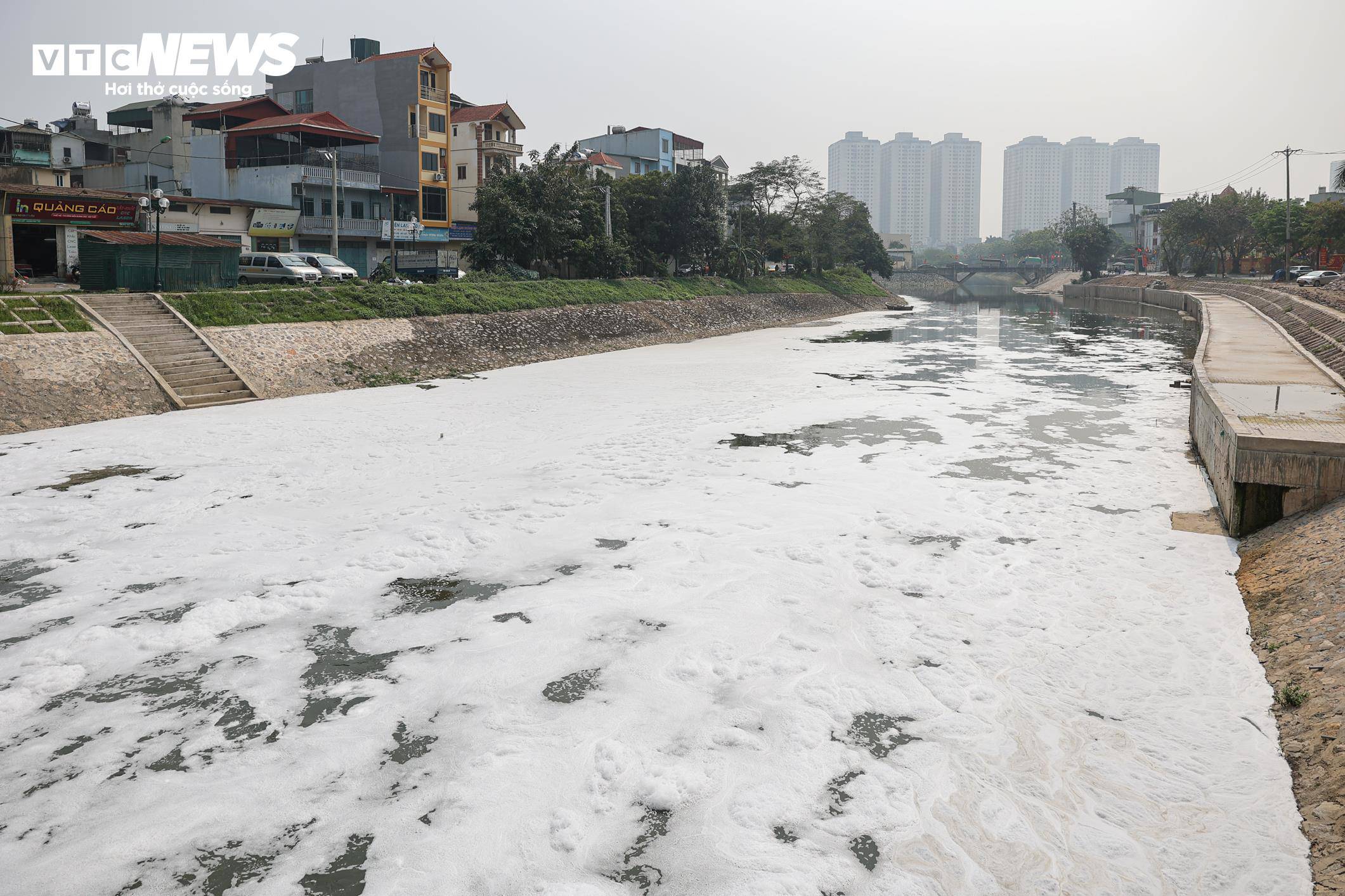 Sau 6 tháng hồi sinh, dòng 'sông chết' ở Hà Nội thay đổi ra sao? - 5