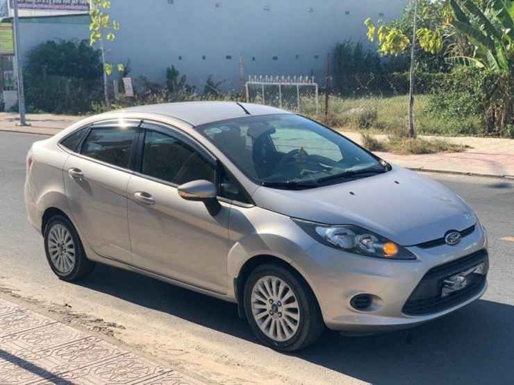 Ford Fiesta có form dáng khá thời trang và trẻ trung. Ảnh minh họa: AnyCar