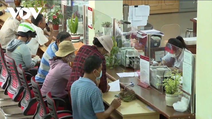 Lãi suất huy động tăng nóng, xuất hiện lãi suất tiết kiệm chạm mốc 10% - 2