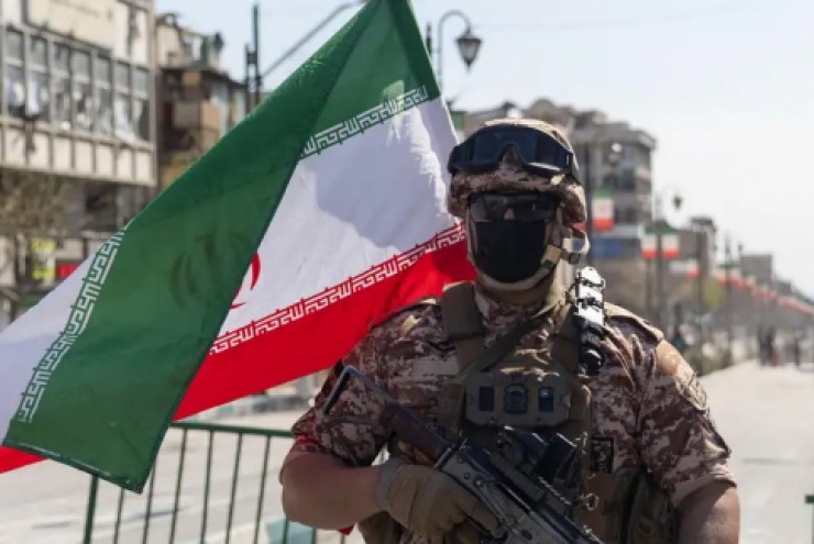 Iran thề chiến đấu đến cùng, khiến Mỹ "phải hối hận và đầu hàng vĩnh viễn"