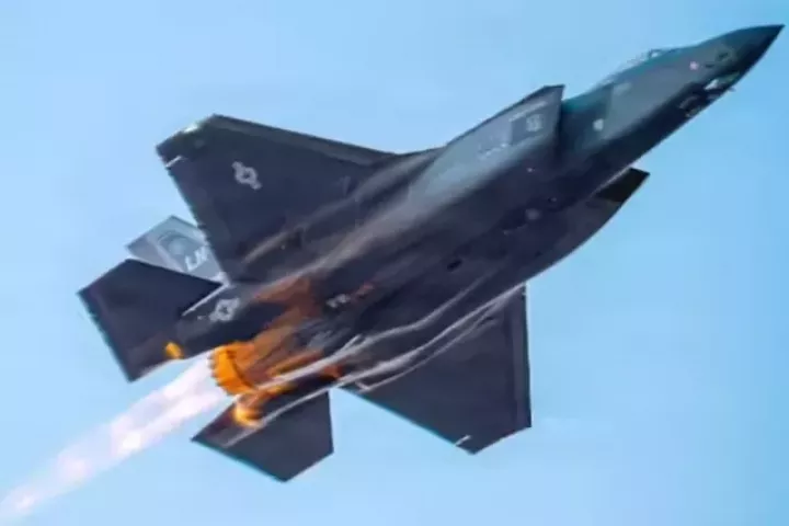 Iran tuyên bố bắn rơi tiêm kích tàng hình F-35 thứ hai của Mỹ