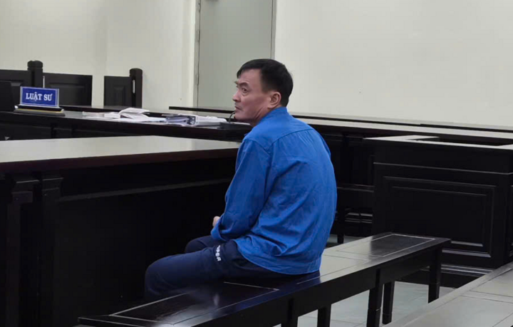 Chu Văn Tuấn bị đưa ra xét xử tại phiên tòa.