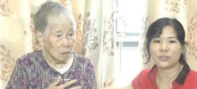 Hùng Lệ và mẹ già Lý Phụng Linh