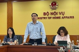 Bộ Nội vụ: Không có chủ trương hoán đổi nghỉ 9 ngày dịp lễ 30/4 – 1/5