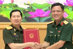 Việt Nam - Lào tăng cường hợp tác quốc phòng, củng cố đoàn kết đặc biệt