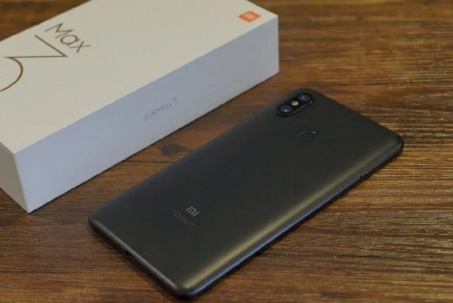 Rò rỉ "phablet" Redmi với màn 7 inch và pin 10.000 mAh