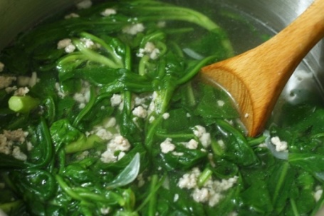 Loại rau rẻ tiền đang bán đầy chợ, người Việt nên ăn để kéo dài tuổi thọ