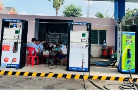 Xử lý doanh nghiệp tự ý điều chỉnh giá bán lẻ xăng, dầu